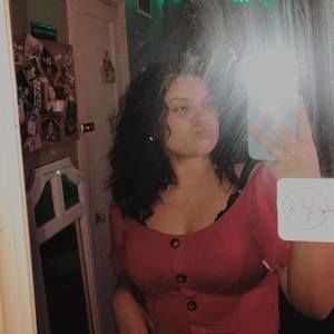 Meet your Posher, Avery